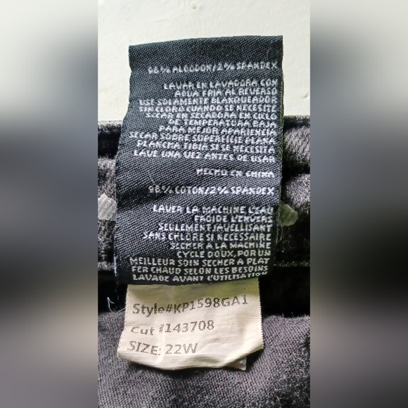 A Kut From The Kloth Distressed Boyfriend Denim Jeans - Picture 15 of 15